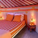 Les Maitres Sonneurs Bed & Breakfast