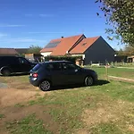 Les Maitres Sonneurs Bed & Breakfast Huriel