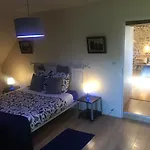 Nocleg ze śniadaniem Les Maitres Sonneurs 3*
