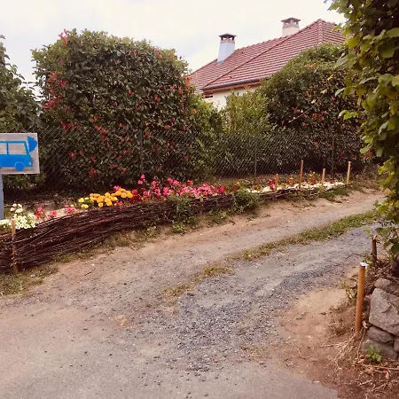 Les Maitres Sonneurs Bed & Breakfast 3*