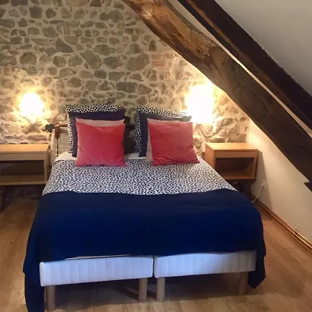 Bed & Breakfast Les Maitres Sonneurs 3*