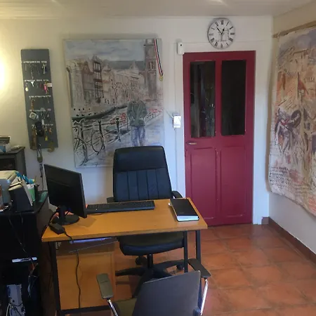 Les Maitres Sonneurs Bed & Breakfast 3*